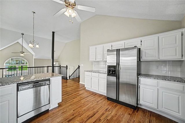 712 MADISON CREEK Court, Raymore, MO 64083