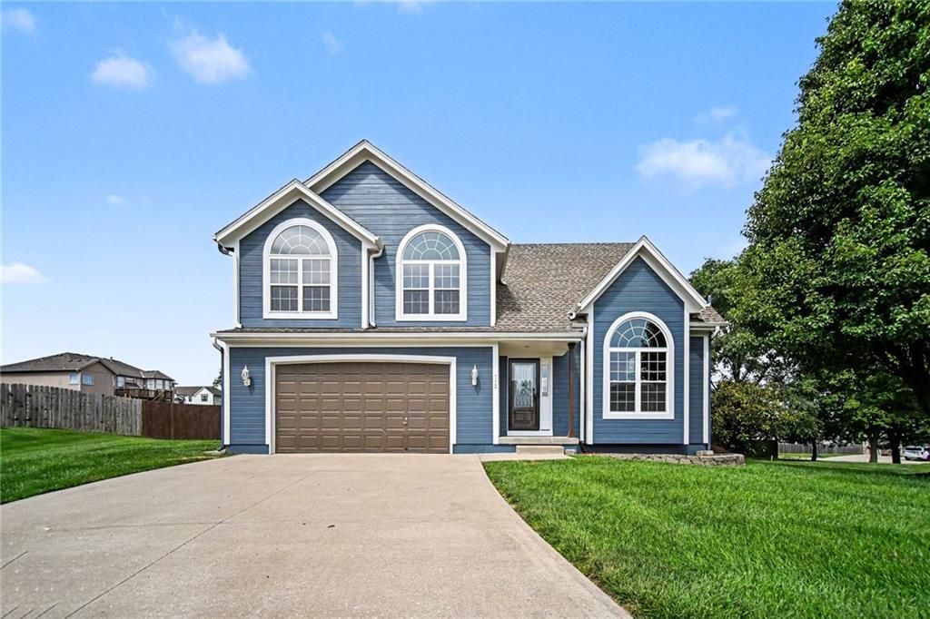 712 MADISON CREEK Court, Raymore, MO 64083