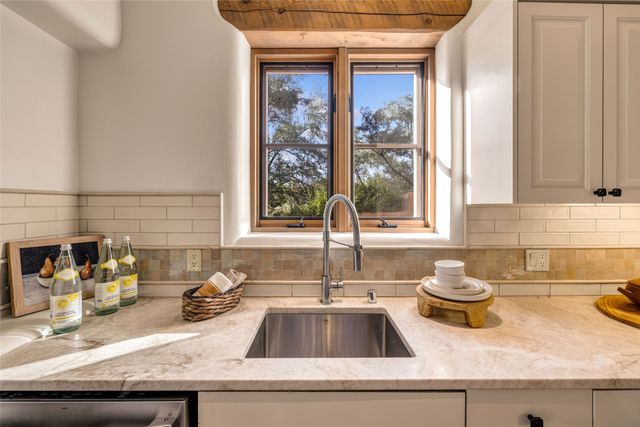 23 Plaza Del Corazon, Santa Fe, NM 87506