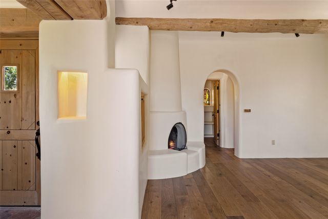 23 Plaza Del Corazon, Santa Fe, NM 87506