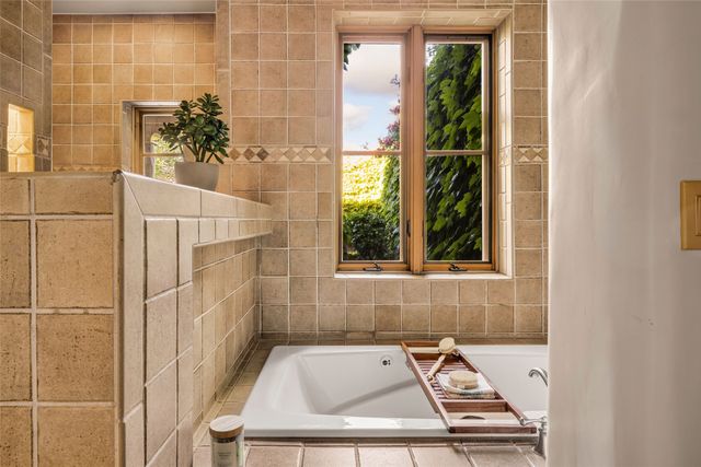 23 Plaza Del Corazon, Santa Fe, NM 87506