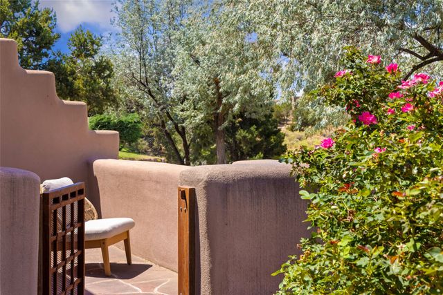 23 Plaza Del Corazon, Santa Fe, NM 87506