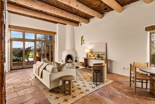 23 Plaza Del Corazon, Santa Fe, NM 87506