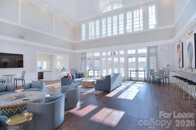 6605 Central Pacific Avenue, Charlotte, NC 28210