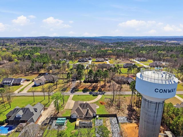 2835 Glohaven, Conway, AR 72034