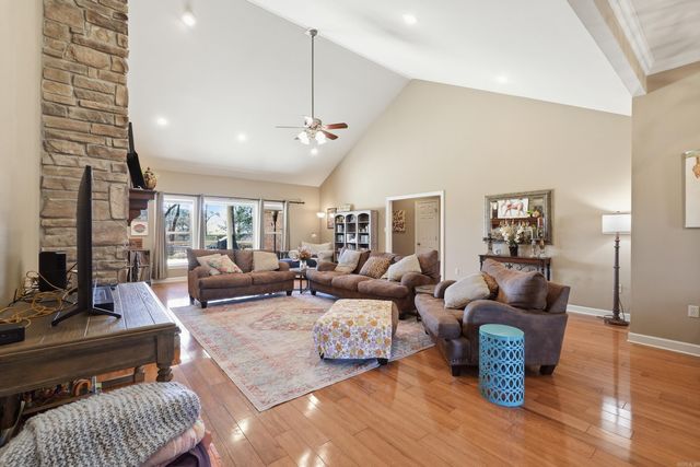 2835 Glohaven, Conway, AR 72034