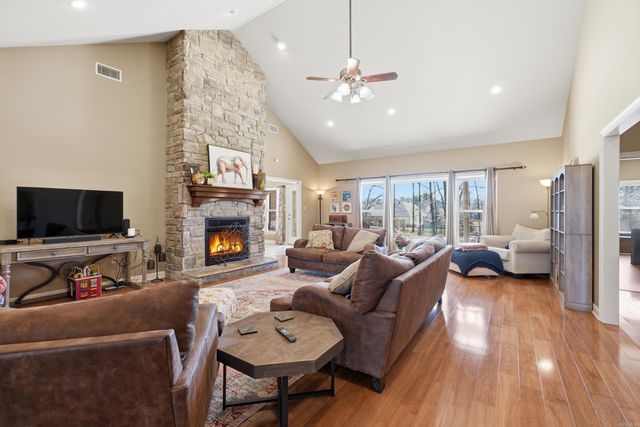 2835 Glohaven, Conway, AR 72034