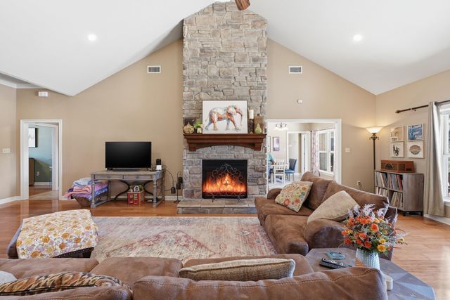 2835 Glohaven, Conway, AR 72034