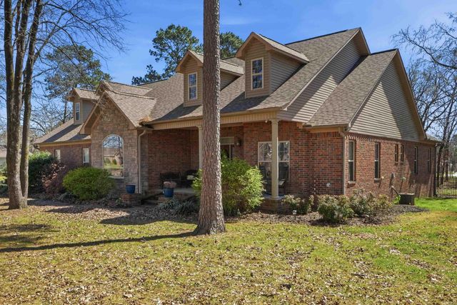 2835 Glohaven, Conway, AR 72034