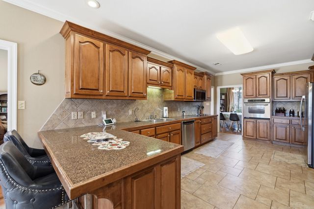 2835 Glohaven, Conway, AR 72034