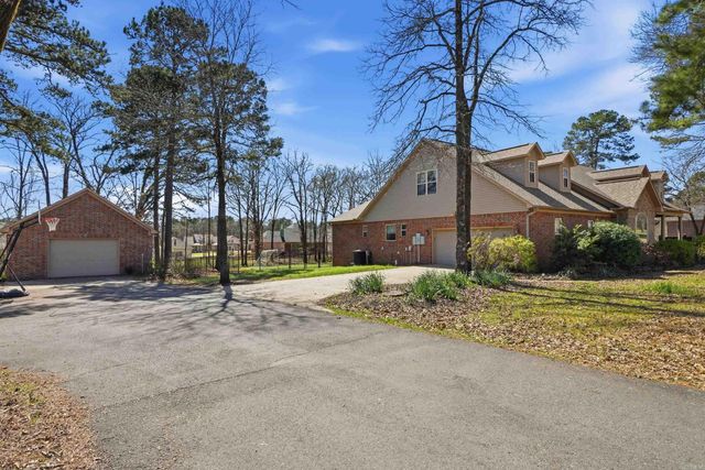 2835 Glohaven, Conway, AR 72034