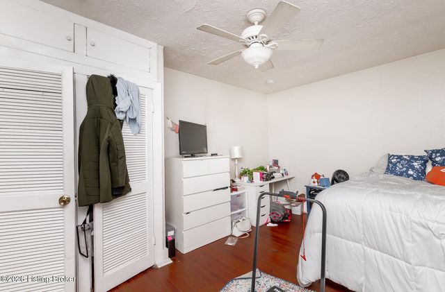 440 E Brandeis Ave, Louisville, KY 40217