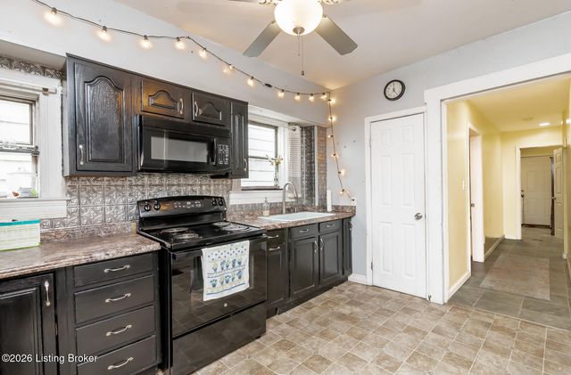 440 E Brandeis Ave, Louisville, KY 40217