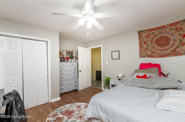 440 E Brandeis Ave, Louisville, KY 40217