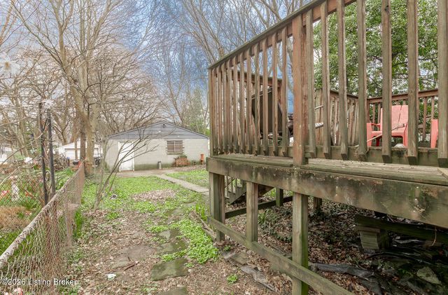 440 E Brandeis Ave, Louisville, KY 40217