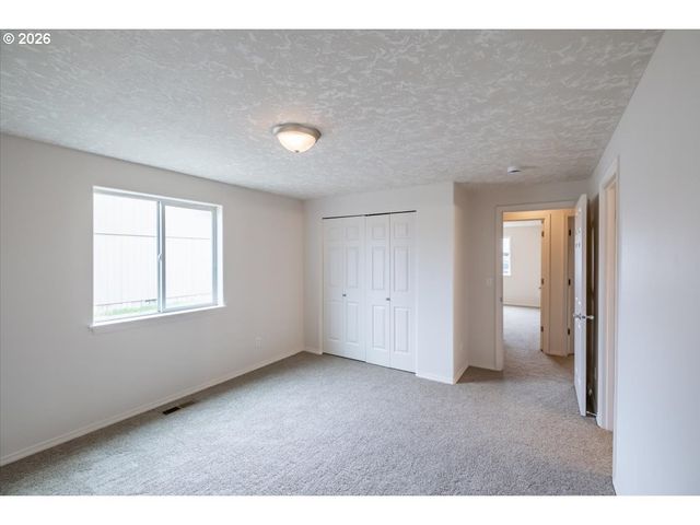 1525 PARK Ave Ne, Salem, OR 97301