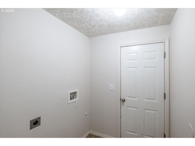 1525 PARK Ave Ne, Salem, OR 97301