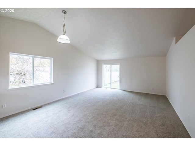 1525 PARK Ave Ne, Salem, OR 97301