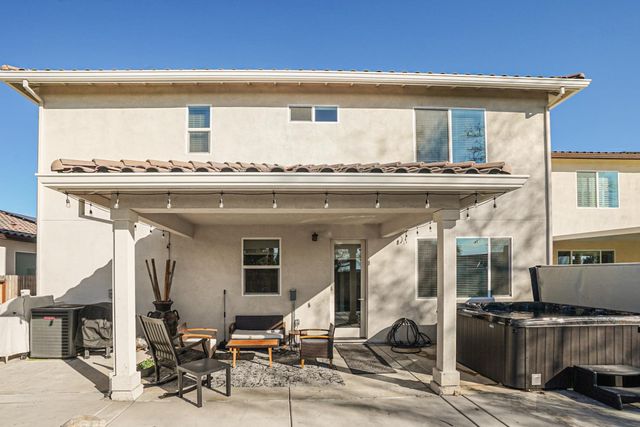 8629 Lakha Cir, Sacramento, CA 95828