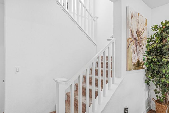 8629 Lakha Cir, Sacramento, CA 95828