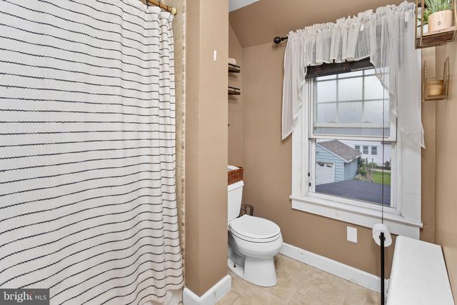 515 W PARK AVE, Hamilton, NJ 08610