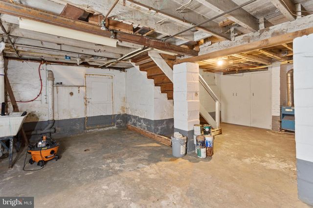 515 W PARK AVE, Hamilton, NJ 08610