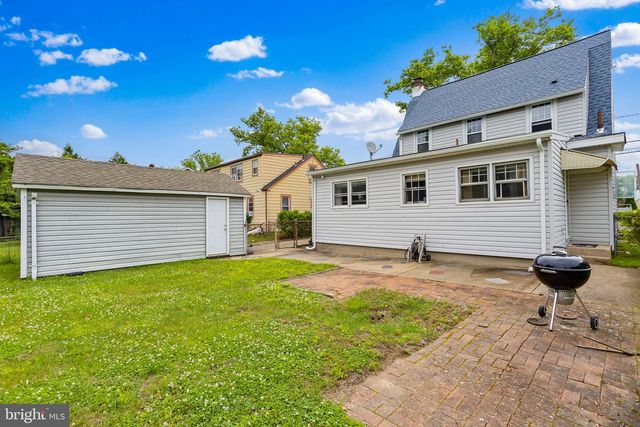 515 W PARK AVE, Hamilton, NJ 08610