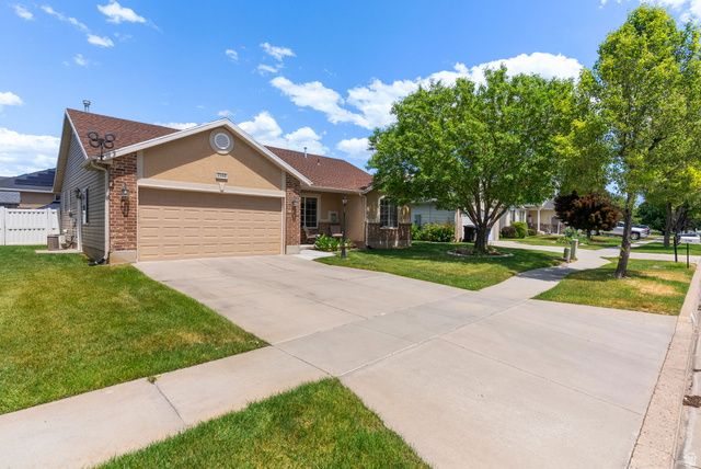 2180 W CRAIG LN, Syracuse, UT 84075
