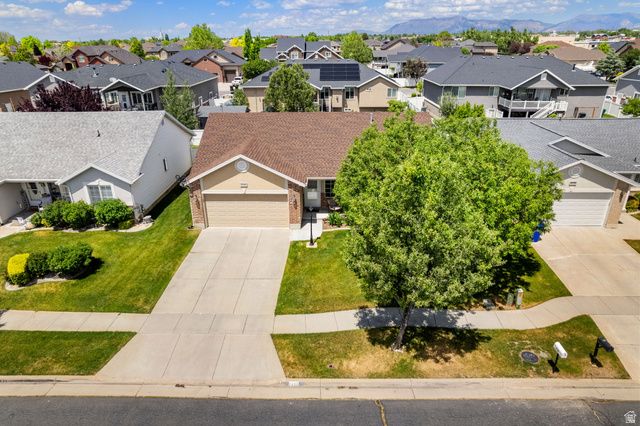 2180 W CRAIG LN, Syracuse, UT 84075