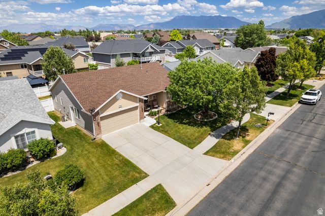 2180 W CRAIG LN, Syracuse, UT 84075