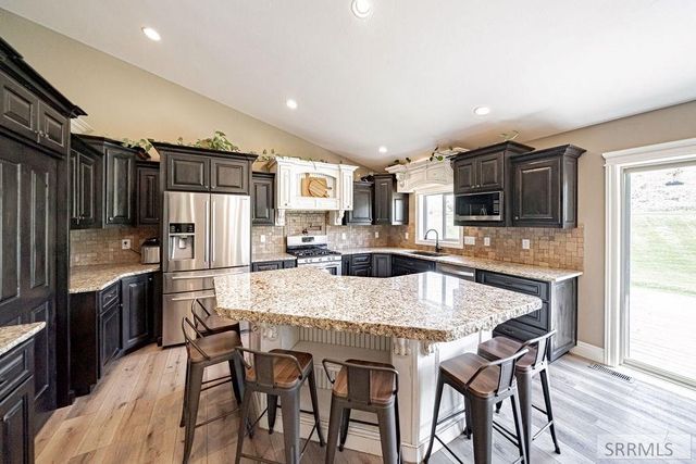 6566 E Big Bend Drive, Idaho Falls, ID 83406
