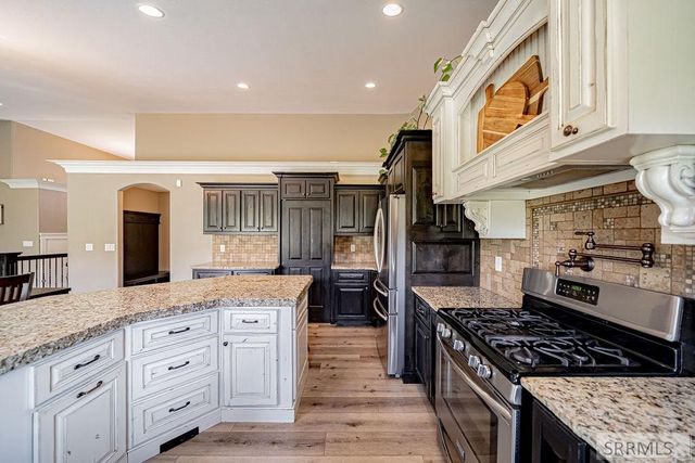 6566 E Big Bend Drive, Idaho Falls, ID 83406