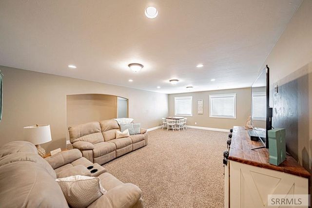 6566 E Big Bend Drive, Idaho Falls, ID 83406