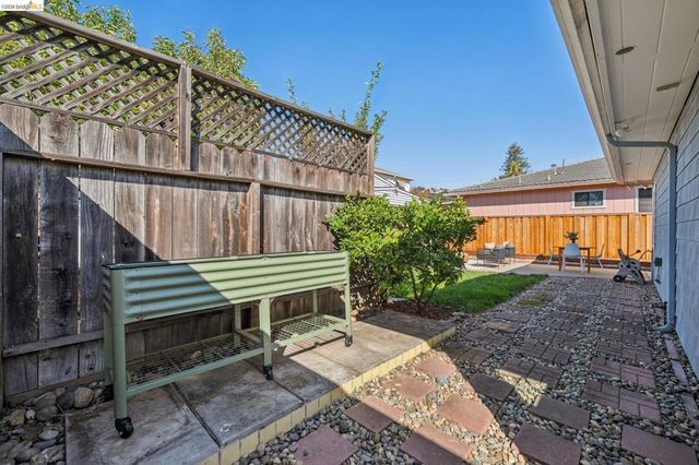 1240 Dutton Ave, San Leandro, CA 94577