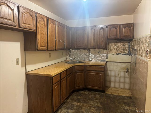 3637 Olinville Avenue, Bronx, NY 10467