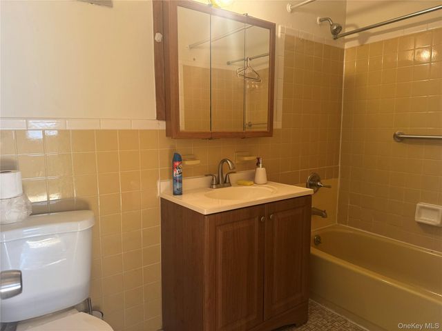 3637 Olinville Avenue, Bronx, NY 10467