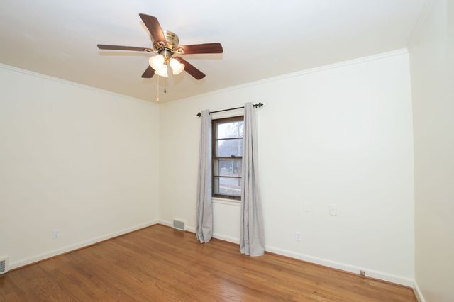 4933 Woodland Avenue, Des Moines, IA 50312