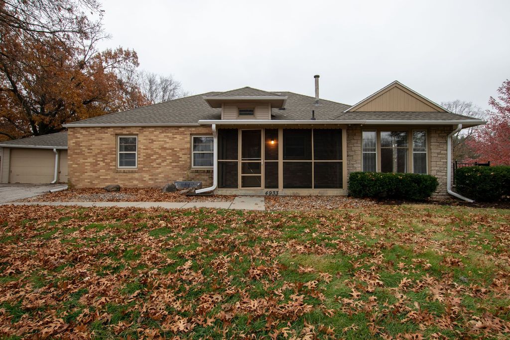 4933 Woodland Avenue, Des Moines, IA 50312
