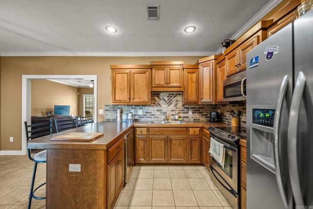 14 Oak Tree Circle, Conway, AR 72032