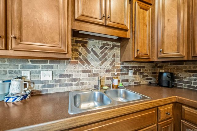 14 Oak Tree Circle, Conway, AR 72032
