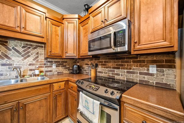 14 Oak Tree Circle, Conway, AR 72032