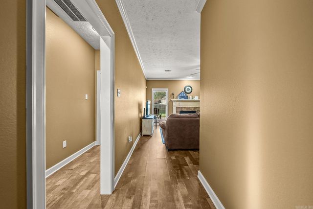 14 Oak Tree Circle, Conway, AR 72032