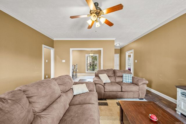 14 Oak Tree Circle, Conway, AR 72032