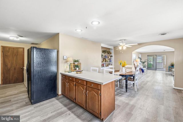 6446 SUICIDE BRIDGE RD, Hurlock, MD 21643