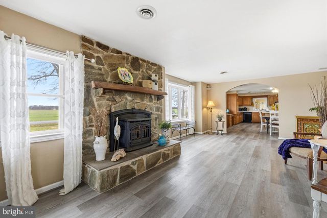 6446 SUICIDE BRIDGE RD, Hurlock, MD 21643