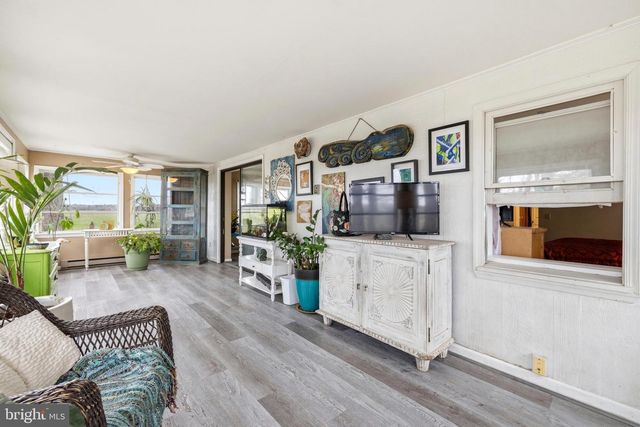 6446 SUICIDE BRIDGE RD, Hurlock, MD 21643