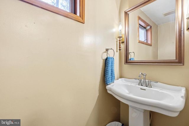 6446 SUICIDE BRIDGE RD, Hurlock, MD 21643