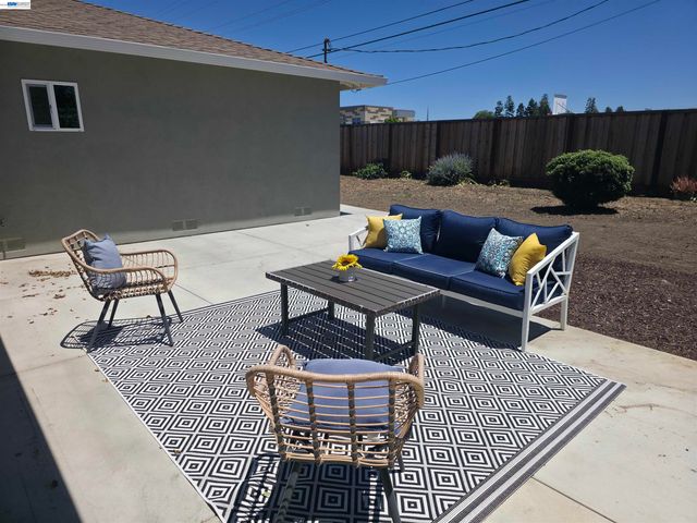 41328 Thurston St, Fremont, CA 94538