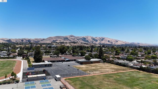 41328 Thurston St, Fremont, CA 94538