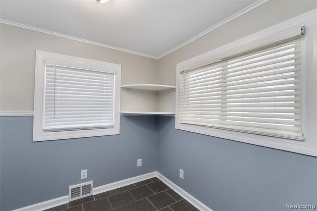 22761 Melrose Avenue, Eastpointe, MI 48021